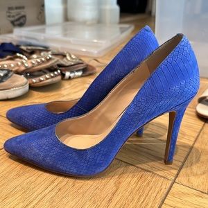 Vince Camuto Royal Blue Suede Snake heel